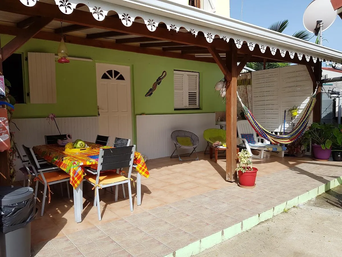 Bel Appartement - Proche Des Plages De Sainte Anne